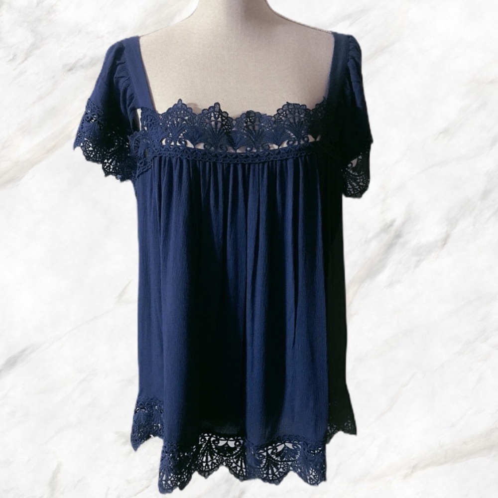 4/$40 Impressions Navy lace top - Large